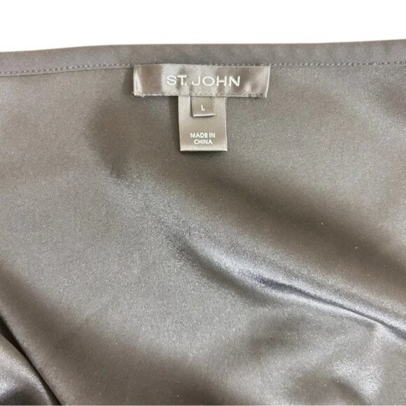 St. John satin shell top black women’s size L - Picture 5 of 6